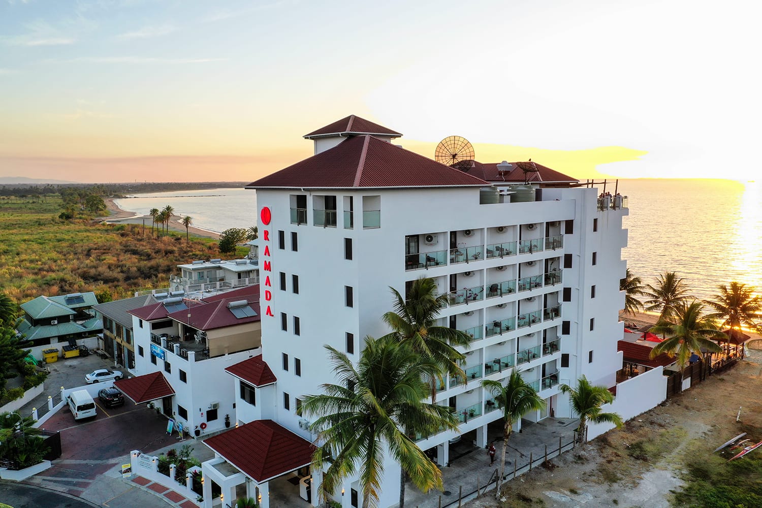 Ramada Suites by Wyndham Wailoaloa Beach Fiji